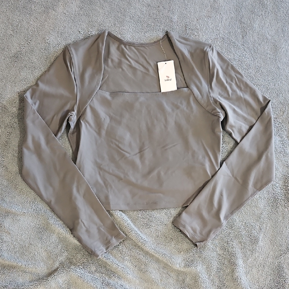 NWT Baleaf Women's Long Sleeve Top in Gray
